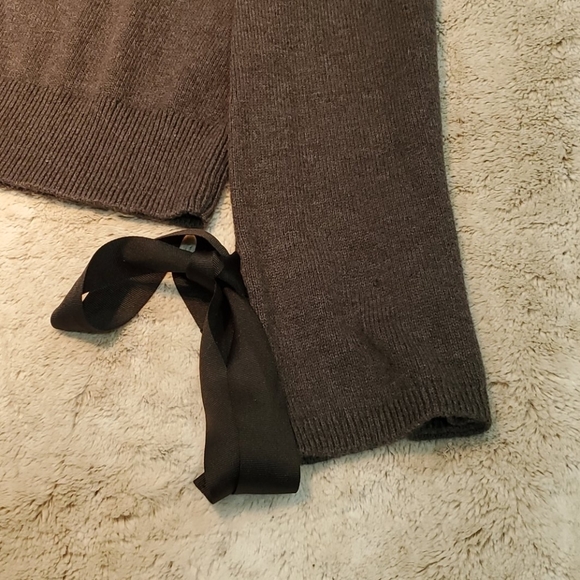 J.Crew Mercantile Grey Crew Neck Sweater Long Sleeve With Bow Detailing Size S - Picture 4 of 7